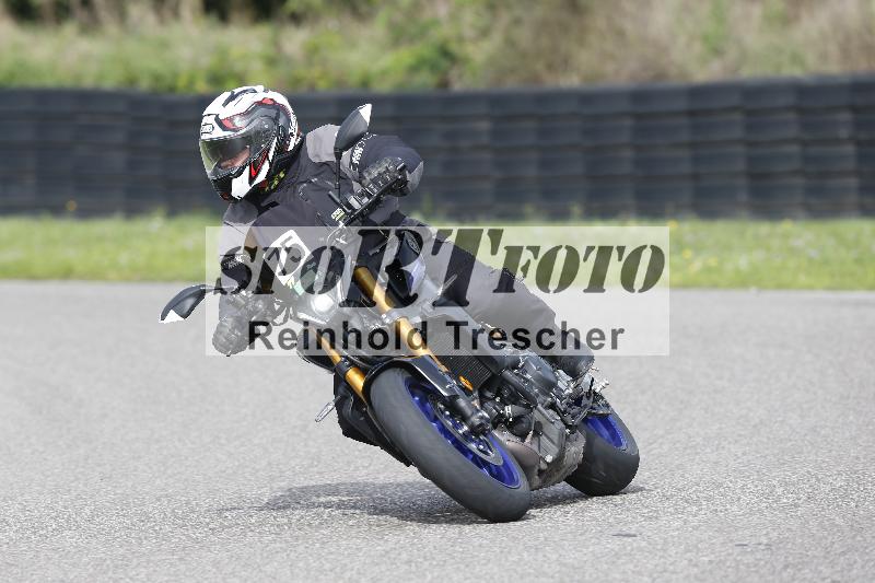 /53 16.09.2025 Track Day Domi Aegerter ADR/Gruppe gruen/75